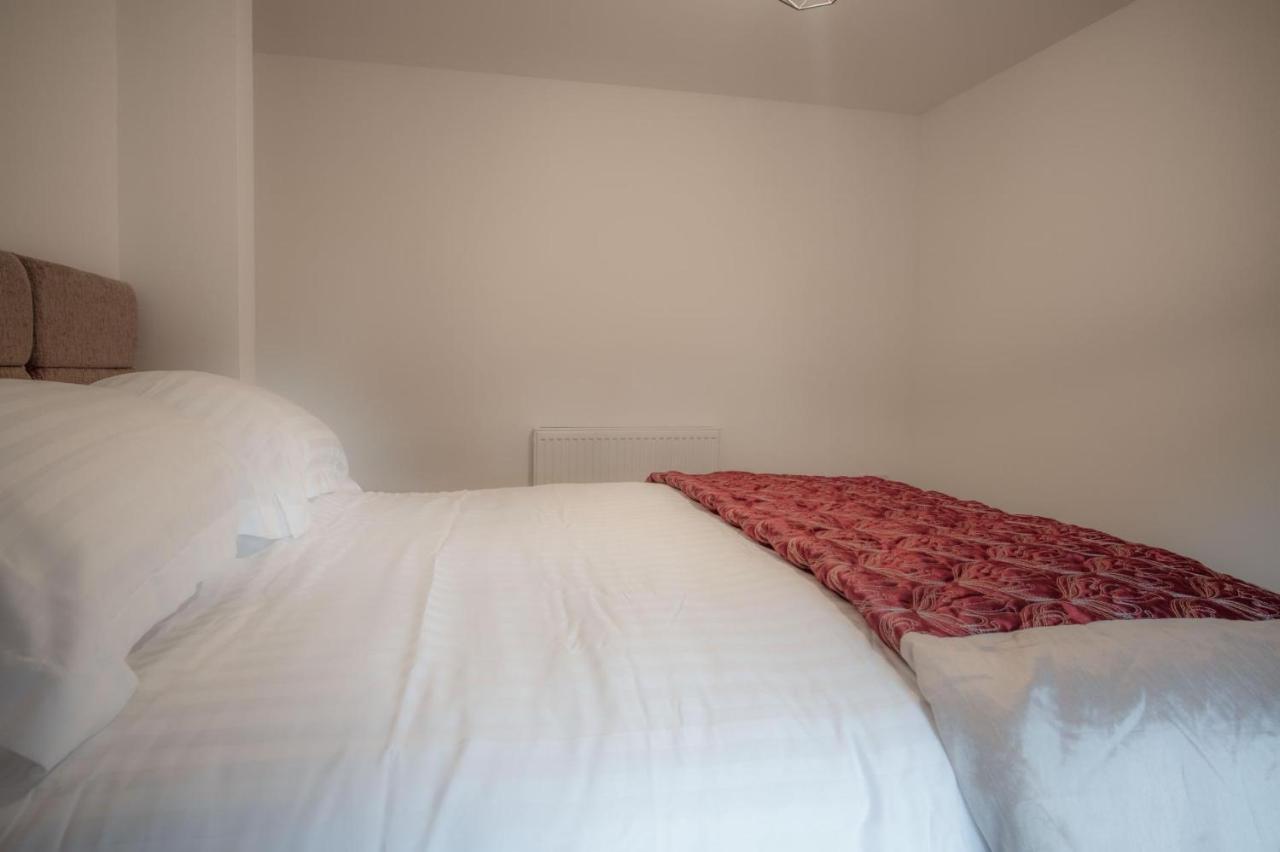 Church Terrace - 3 Bedroom Cottage - ซอนเดอร์สฟุต ภายนอก รูปภาพ
