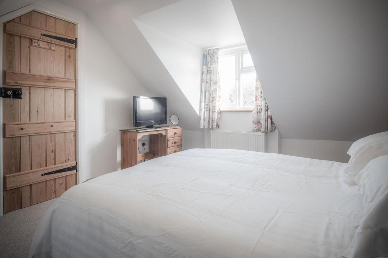 Church Terrace - 3 Bedroom Cottage - ซอนเดอร์สฟุต ภายนอก รูปภาพ
